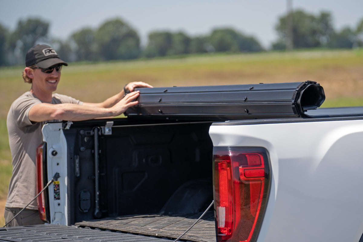 Hard Roll Up Bed Cover | 6'9" Bed | Chevy/GMC Silverado/Sierra 2500HD/3500HD (20-26)