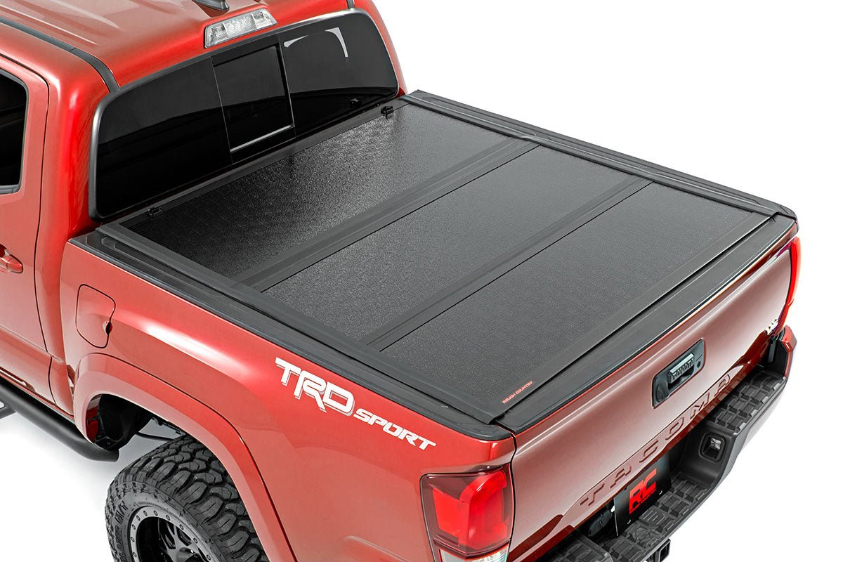 Rough Country 47420500 Low Profile Tri Fold Aluminum Tonneau Cover for 2016-2023 Toyota Tacoma (5' Bed)