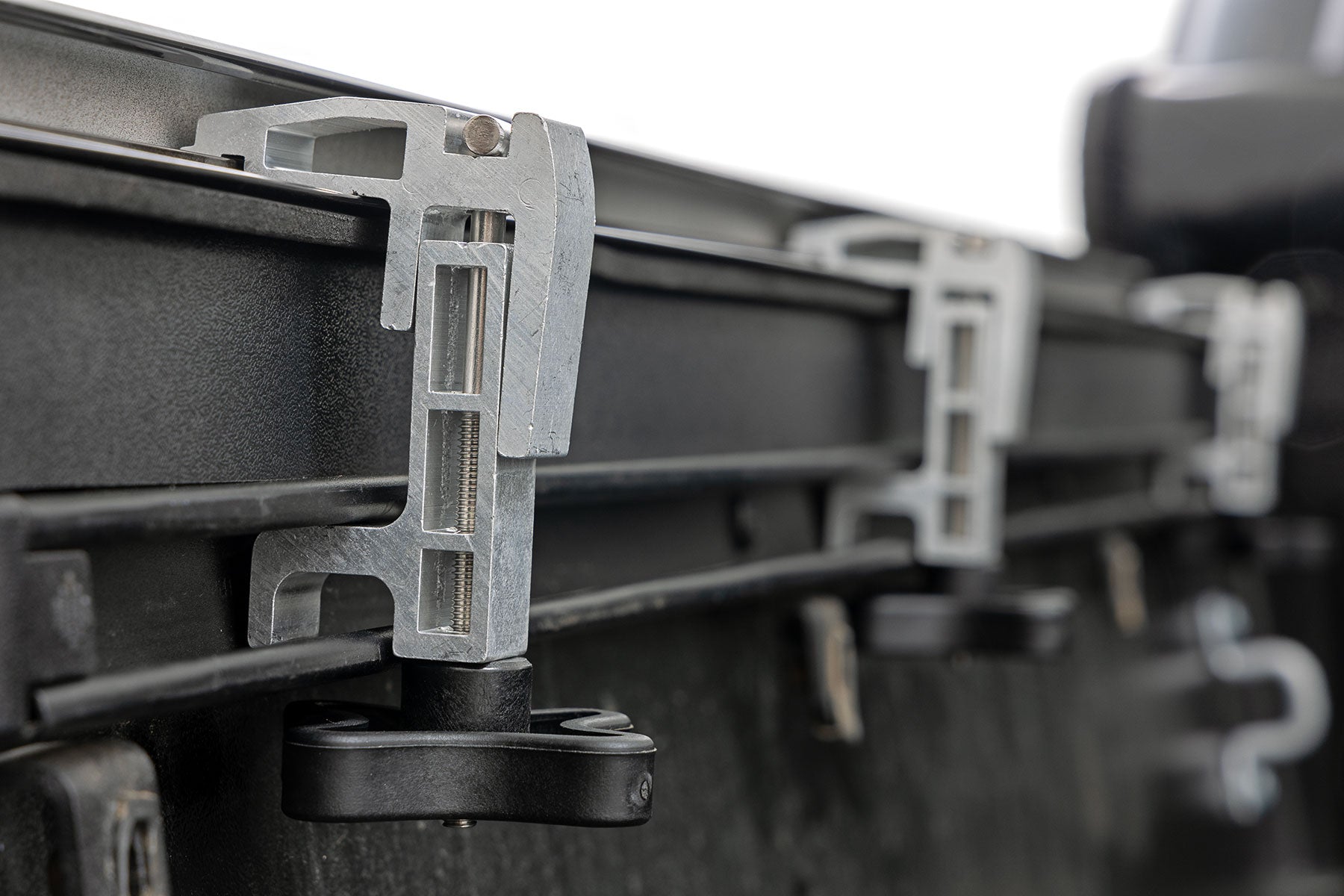 Rough Country 42716501 Soft Roll Up Tonneau Cover for 2016-2023 Toyota Tacoma (5' Bed)