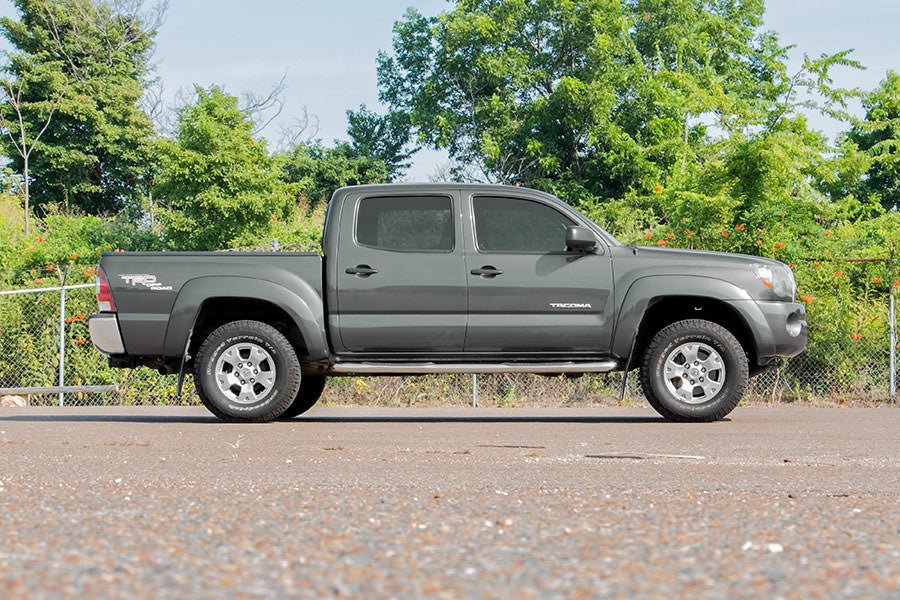 Rough Country Billet Aluminum Leveling Kit 2" for 2005-2023 Toyota Tacoma 2WD/4WD
