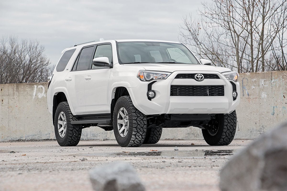Rough Country 76630 Lift Kit 3" with N3 Loaded Struts for 2010-2024 Toyota 4Runner