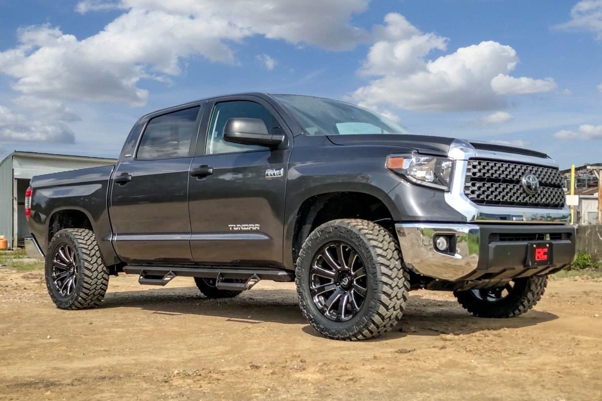 Rough Country 88000 Leveling Kit 1.75" for 2007-2021 Toyota Tundra 2WD/4WD