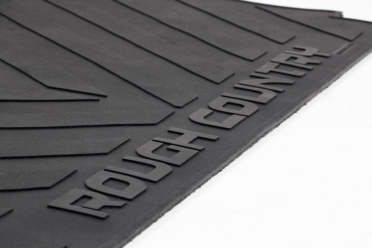 Bed Mat | 5' Bed | RC Logo | Nissan Frontier 2WD/4WD (2005-2026)