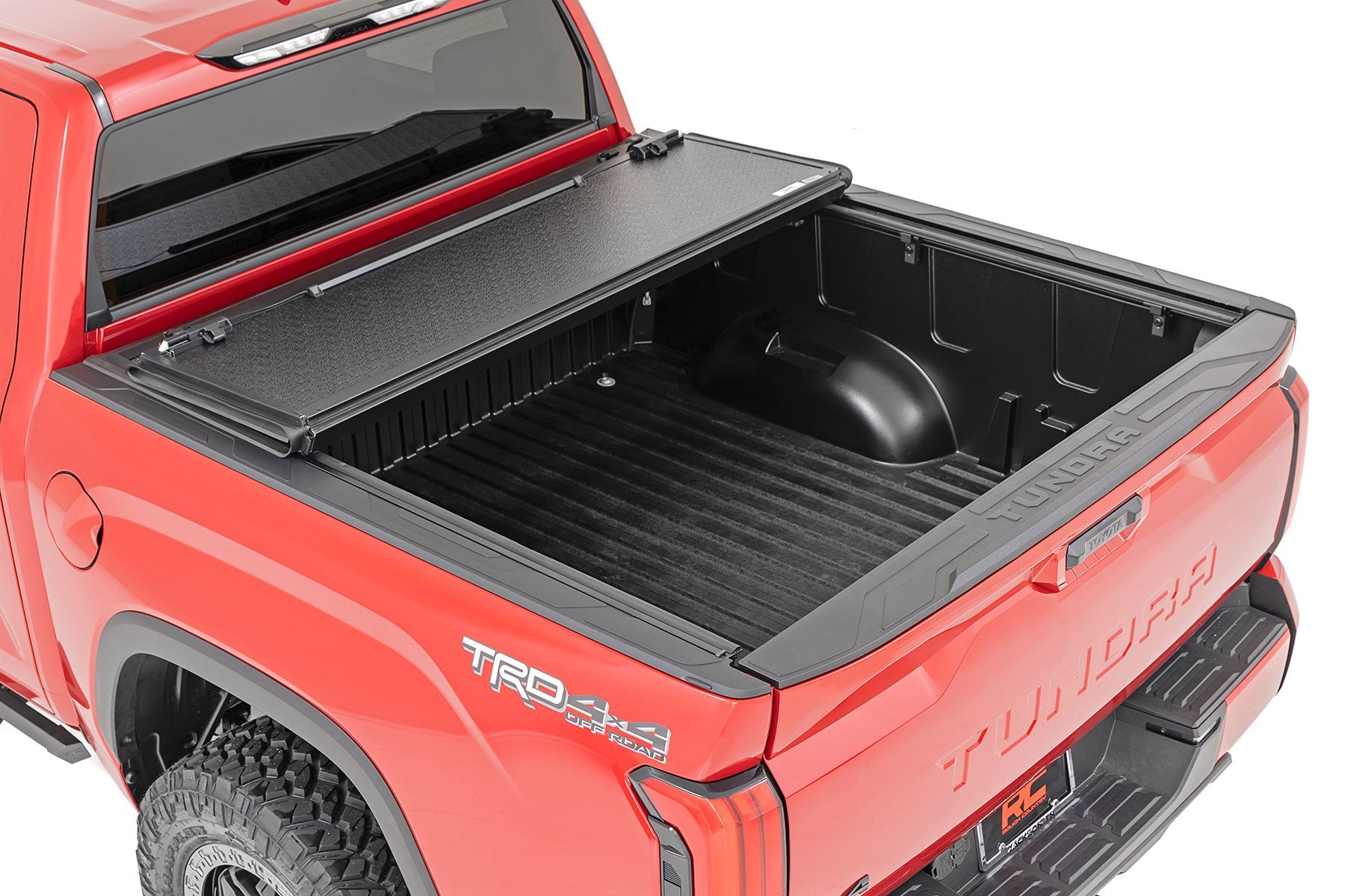 Rough Country Low Profile Tri Fold Aluminum Tonneau Cover for 2022-2024 Toyota Tundra (5' 7" Bed)