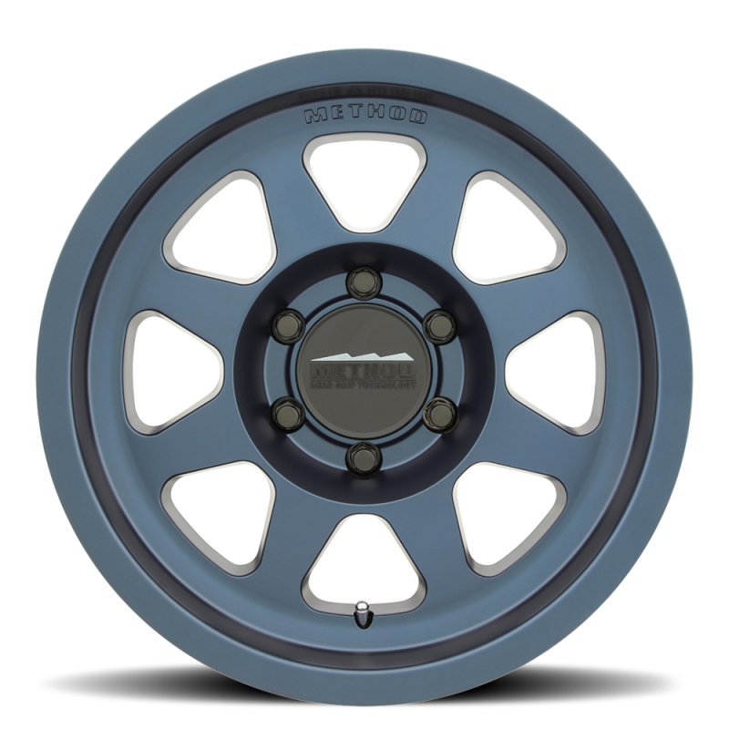 Method MR701 18x9 +25mm Offset 5x150 110.5mm CB Bahia Blue Wheel