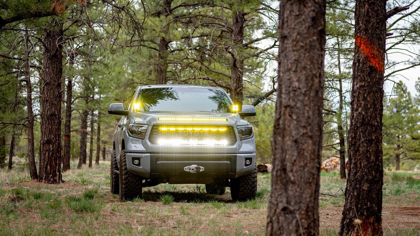 '14-21 Toyota Tundra SDHQ Built Hood Scoop LED Light Bar Mount