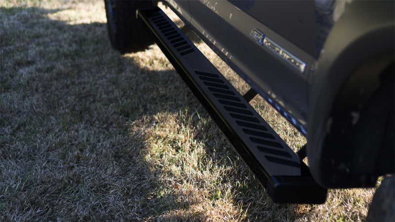 Lund 09-17 Dodge Ram 1500 Quad Cab Summit Ridge 2.0 Running Boards - Black