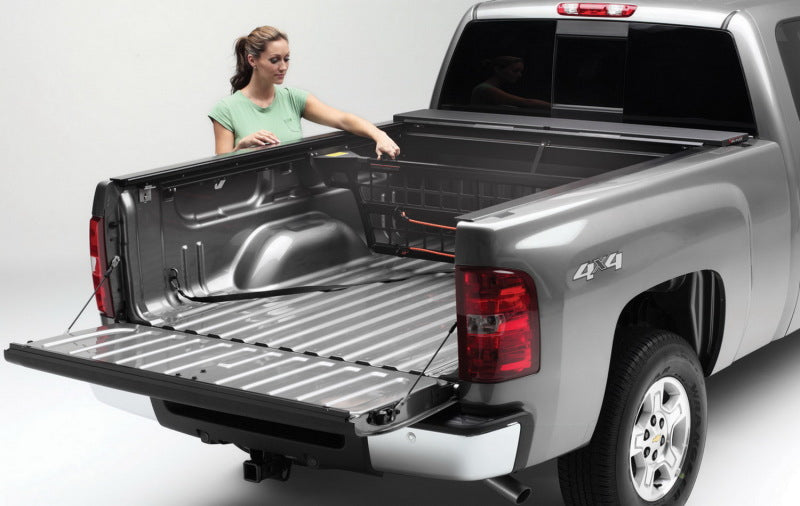 Roll-N-Lock 04-07 Chevy Silverado/Sierra Denali 1500 Crew Cab XSB 68-2/16in Cargo Manager