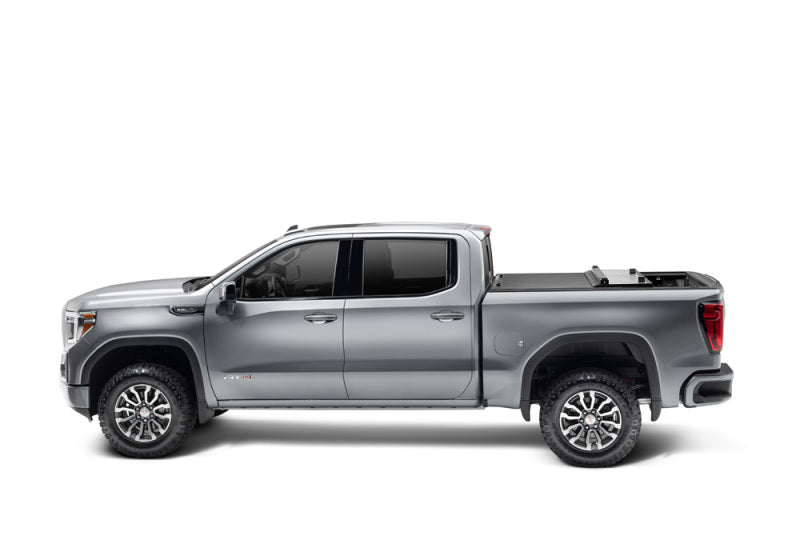 Extang 2020 Chevy/GMC Silverado/Sierra (6 ft 9 in) 2500HD/3500HD Xceed