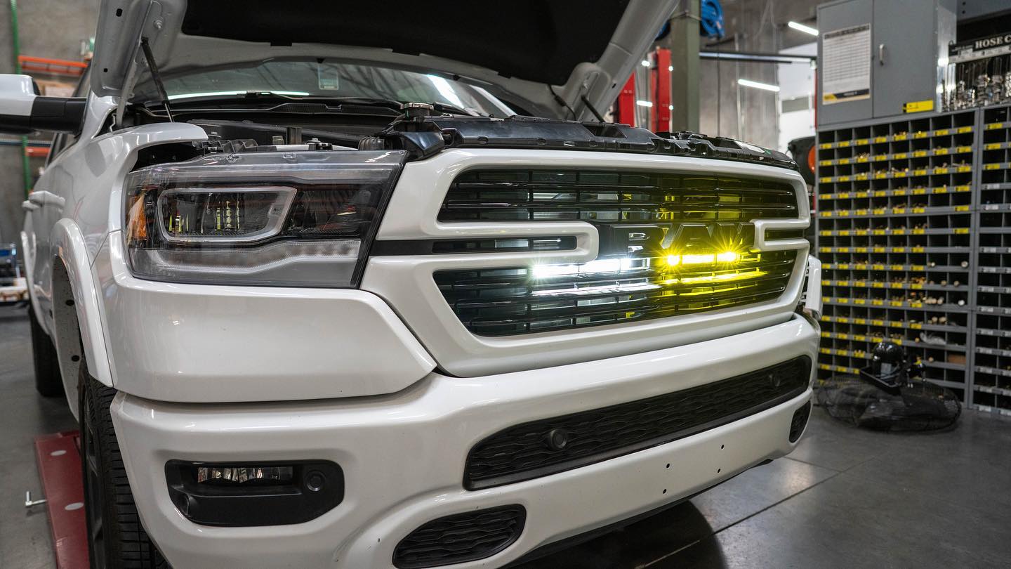 '19-Current Ram 1500 SDHQ Built Behind the Grille LED Light Bar Mount