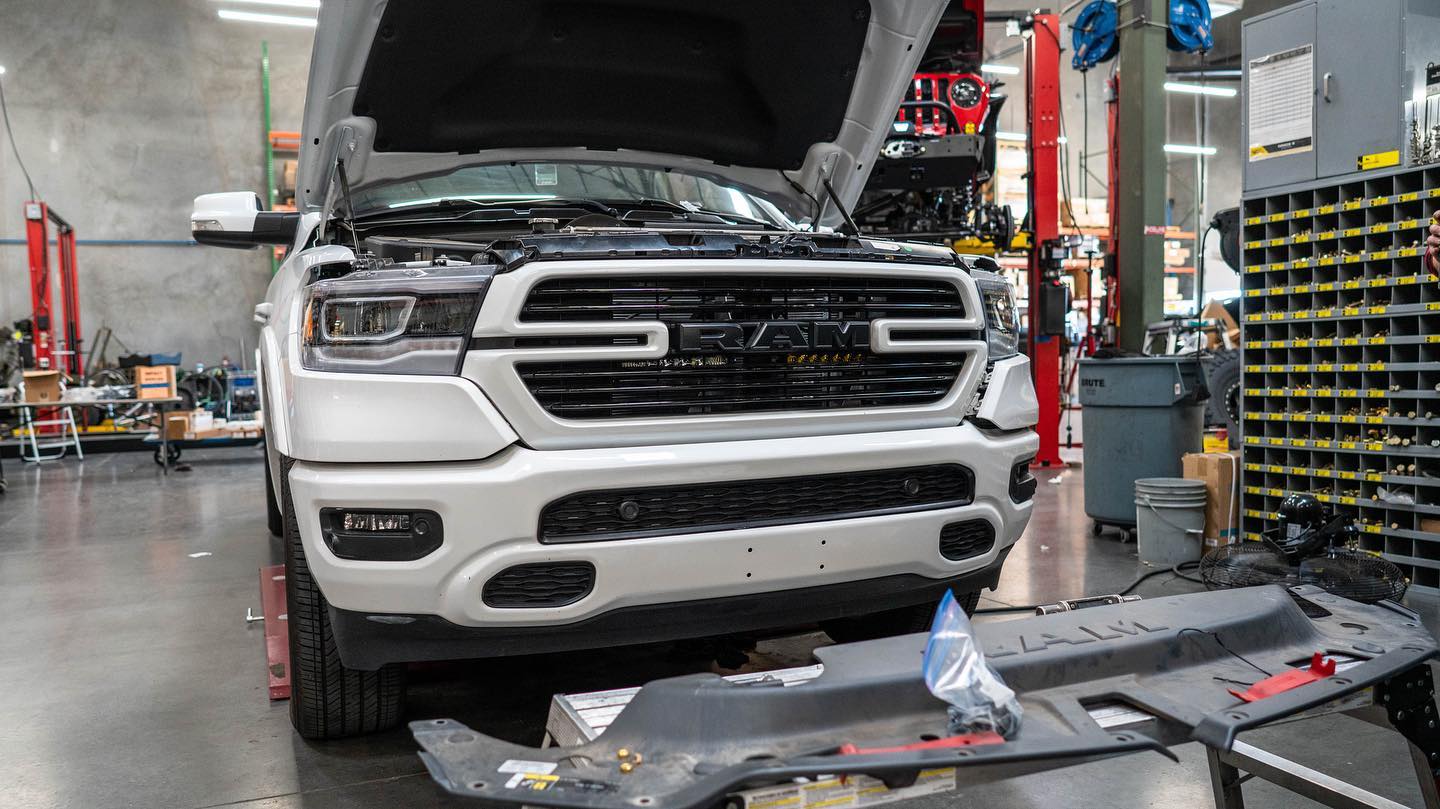 '19-Current Ram 1500 SDHQ Built Behind the Grille LED Light Bar Mount