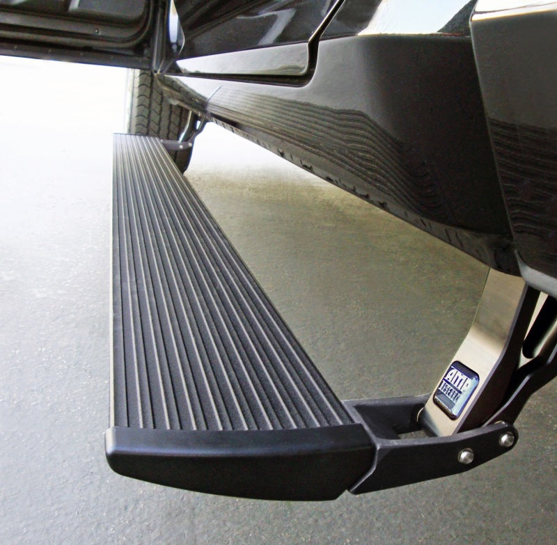 AMP Research 22-24 Ford F-250/350/450 All Cabs (Fits Only Sync 4 Models) PowerStep Plug N Play - Blk