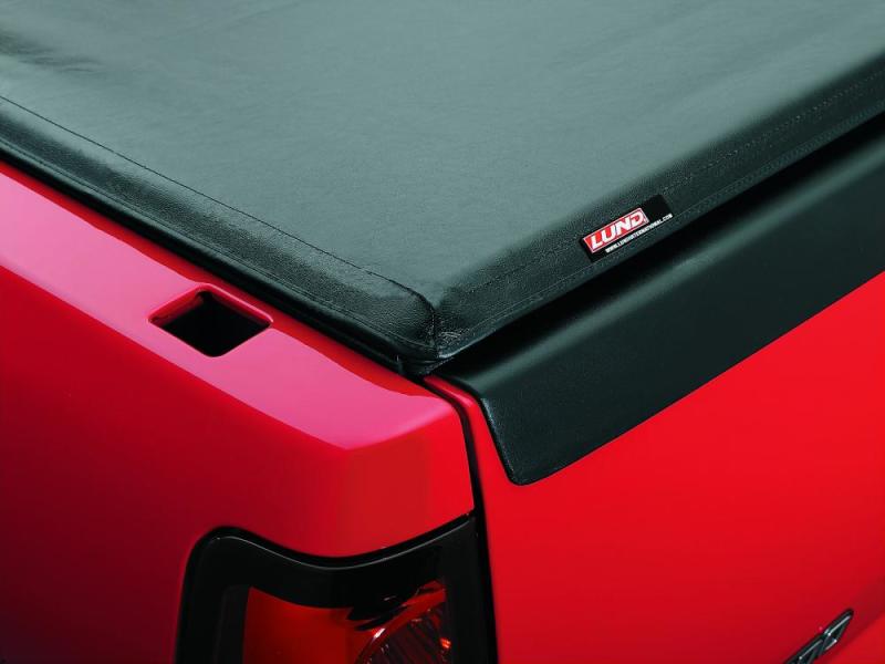 Lund 07-17 Chevy Silverado 1500 (8ft. Bed) Genesis Roll Up Tonneau Cover - Black